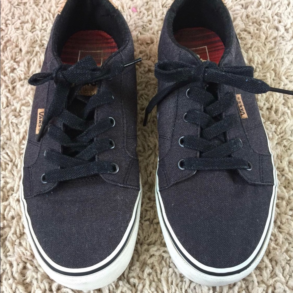Men’s black Vans 8.5